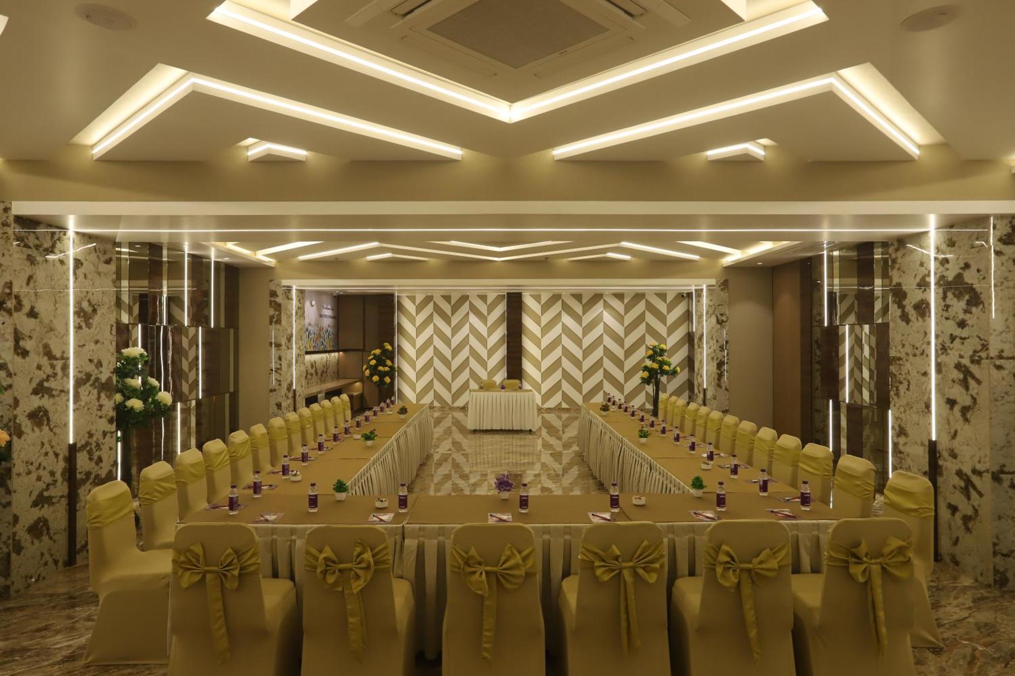 Hotel Auris & Banquets, Mumbai International Airport Bombaim Exterior foto